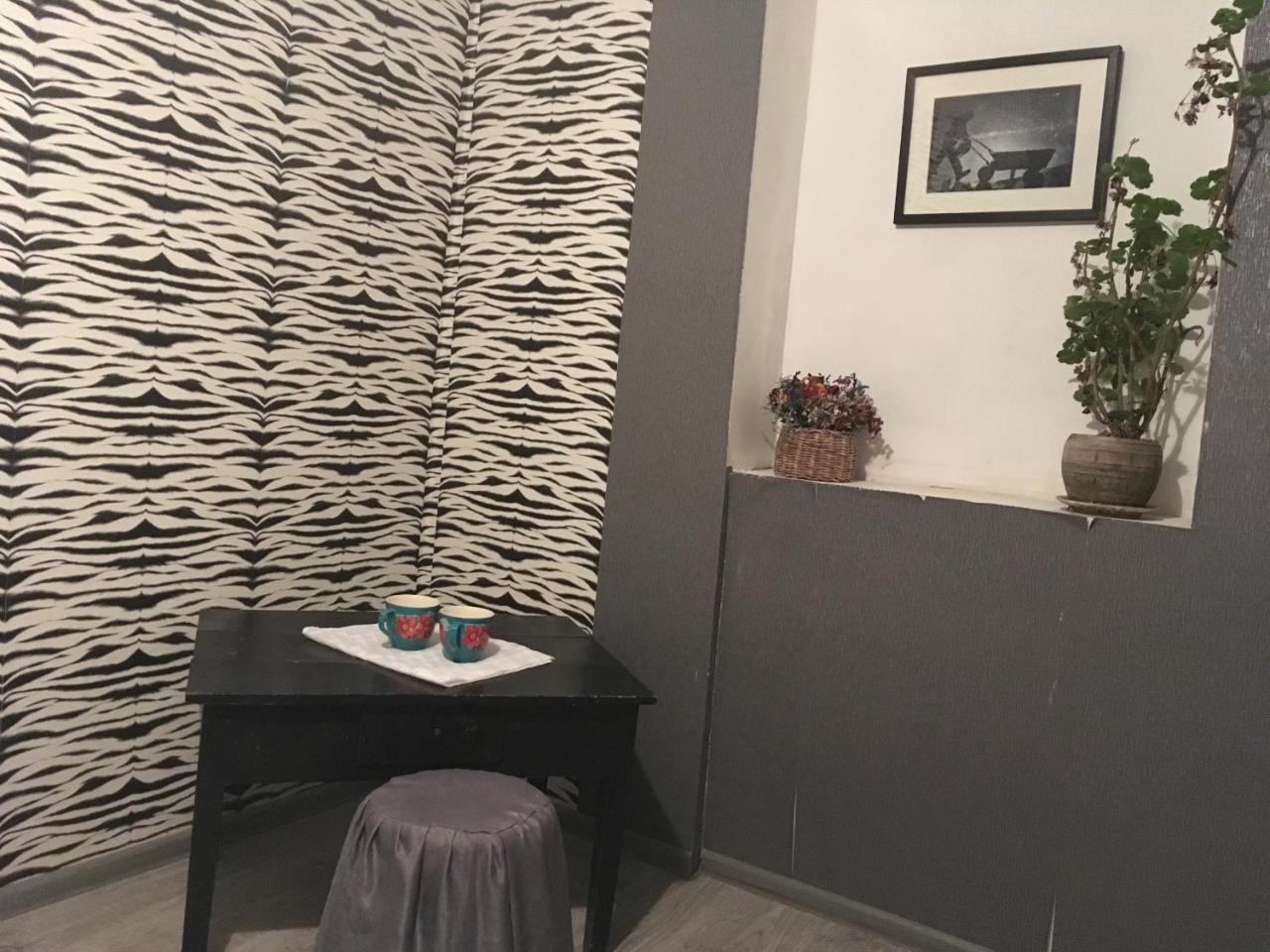 Birdhouse Rooms Tbilisi Bagian luar foto