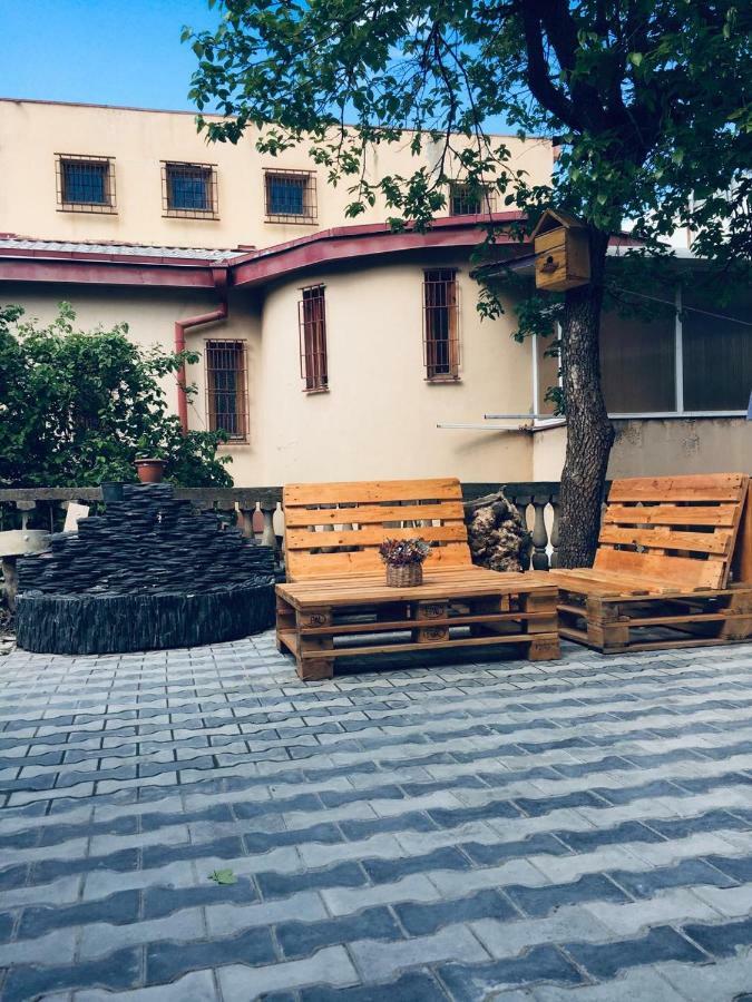 Birdhouse Rooms Tbilisi Bagian luar foto