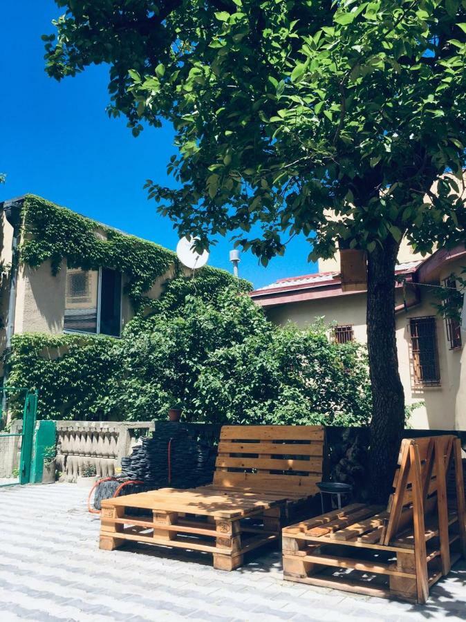Birdhouse Rooms Tbilisi Bagian luar foto